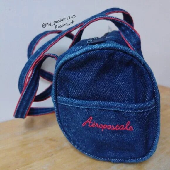 𝓐é𝓻𝓸𝓹𝓸𝓼𝓽𝓪𝓵𝓮 Denim Barrel Bag 🔵🔴 - Picture 2 of 9